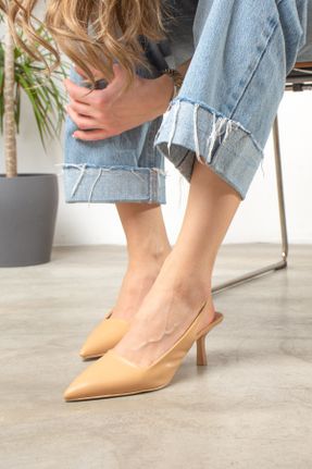 کفش پاشنه بلند کلاسیک بژ زنانه چرم مصنوعی پاشنه نازک پاشنه متوسط ( 5 - 9 cm ) کد 666079368