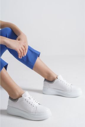 کفش کژوال سفید زنانه چرم طبیعی پاشنه متوسط ( 5 - 9 cm ) پاشنه ضخیم کد 661425245