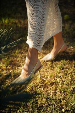کفش پاشنه بلند کلاسیک طلائی زنانه چرم مصنوعی پاشنه نازک پاشنه متوسط ( 5 - 9 cm ) کد 782976712