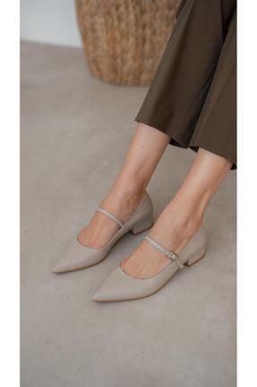 کفش پاشنه بلند کلاسیک بژ زنانه پاشنه ساده پاشنه کوتاه ( 4 - 1 cm ) کد 817383851