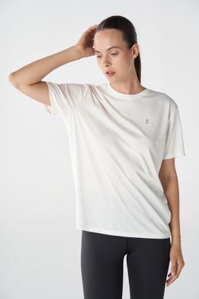 تی شرت سفید زنانه رگولار یقه گرد پلی استر کد 820121067