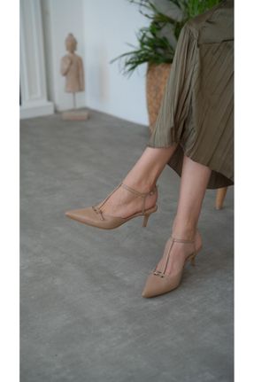 کفش پاشنه بلند کلاسیک بژ زنانه پاشنه ساده پاشنه متوسط ( 5 - 9 cm ) کد 823281949