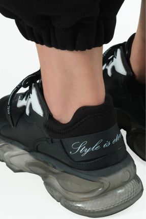 کفش اسنیکر مشکی زنانه چرم طبیعی بند دار چرم طبیعی کد 467348078