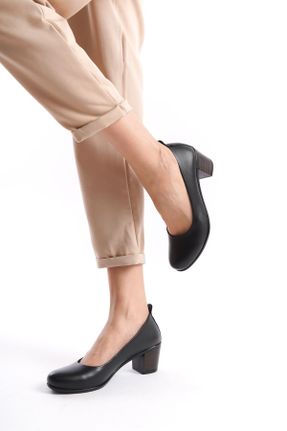 کفش کژوال مشکی زنانه چرم طبیعی پاشنه کوتاه ( 4 - 1 cm ) پاشنه ساده کد 818471079