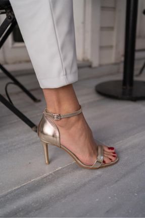 کفش پاشنه بلند کلاسیک طلائی زنانه پاشنه ساده پاشنه متوسط ( 5 - 9 cm ) کد 742940952