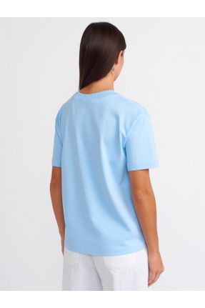 تی شرت آبی زنانه ریلکس یقه گرد تکی کد 837463113