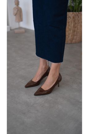 کفش پاشنه بلند کلاسیک قهوه ای زنانه پاشنه ساده پاشنه متوسط ( 5 - 9 cm ) کد 823282392