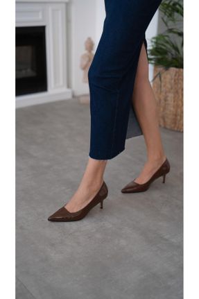 کفش پاشنه بلند کلاسیک قهوه ای زنانه پاشنه ساده پاشنه متوسط ( 5 - 9 cm ) کد 823282392