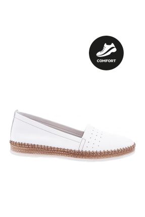 کفش کژوال سفید زنانه چرم طبیعی پاشنه کوتاه ( 4 - 1 cm ) پاشنه ساده کد 45299989
