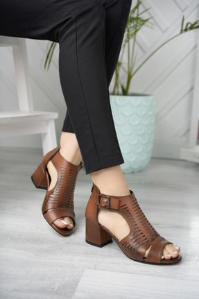 کفش پاشنه بلند کلاسیک قهوه ای زنانه پاشنه ضخیم پاشنه متوسط ( 5 - 9 cm ) کد 697388105