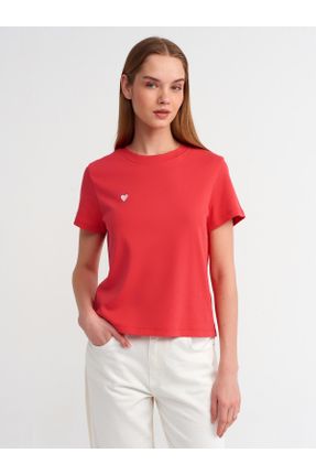 تی شرت قرمز زنانه رگولار یقه گرد پنبه (نخی) تکی کد 825473209