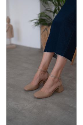 کفش پاشنه بلند کلاسیک بژ زنانه پاشنه ساده پاشنه متوسط ( 5 - 9 cm ) کد 823282849