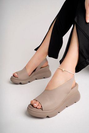 صندل طوسی زنانه پاشنه پر Deripabuc - کد 841950928