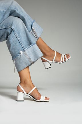 کفش پاشنه بلند کلاسیک سفید زنانه چرم مصنوعی پاشنه ضخیم پاشنه متوسط ( 5 - 9 cm ) کد 823159520