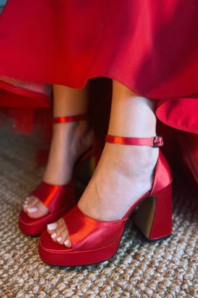 کفش مجلسی قرمز زنانه پاشنه متوسط ( 5 - 9 cm ) پاشنه پلت فرم کد 678729424