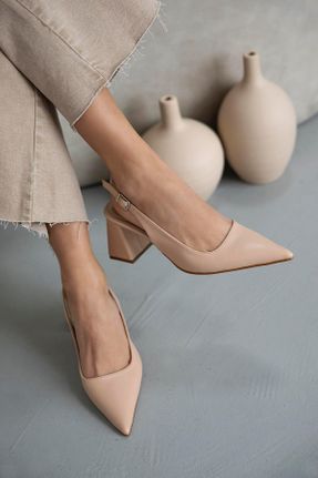 کفش پاشنه بلند کلاسیک بژ زنانه پاشنه ضخیم پاشنه متوسط ( 5 - 9 cm ) کد 816219701