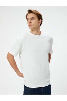 تی شرت سفید مردانه ریلکس یقه گرد تکی کد 814060128