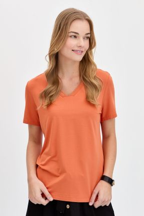 تی شرت نارنجی زنانه رگولار یقه هفت مخلوط ویسکون تکی بیسیک کد 810772878