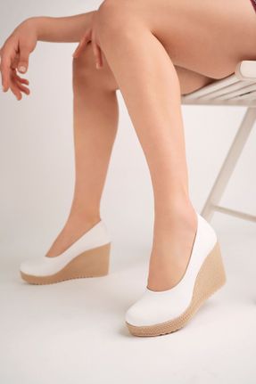 کفش پاشنه بلند پر سفید زنانه پاشنه متوسط ( 5 - 9 cm ) جیر پاشنه پر کد 307254776