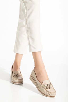 کفش لوفر بژ زنانه چرم طبیعی پاشنه متوسط ( 5 - 9 cm ) کد 837995512