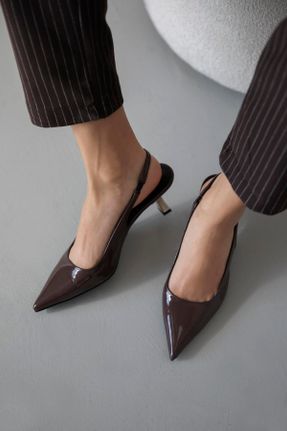 کفش پاشنه بلند کلاسیک قهوه ای زنانه پاشنه نازک پاشنه متوسط ( 5 - 9 cm ) کد 812334754