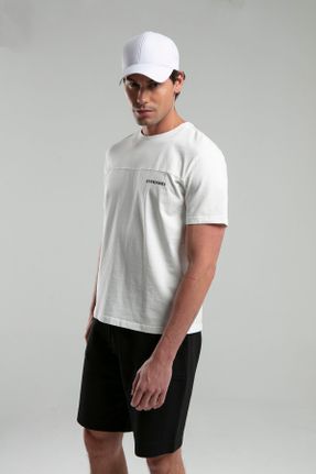 تی شرت سفید مردانه رگولار یقه خدمه کد 839877028
