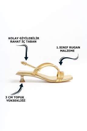 کفش مجلسی طلائی زنانه چرم لاکی پاشنه نازک پاشنه کوتاه ( 4 - 1 cm ) کد 837296860