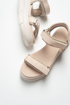صندل بژ زنانه پاشنه تخت luvishoes - کد 124883154