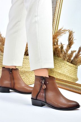 بوت / نیم بوت قهوه ای زنانه چرم مصنوعی Fox Shoes - کد 167281021