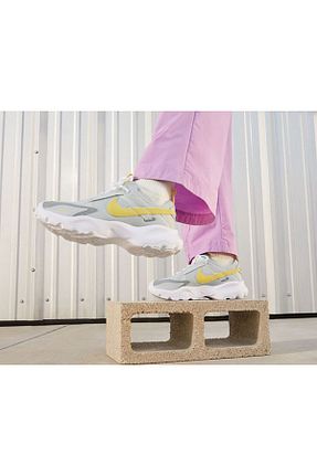 کفش اسنیکر طوسی زنانه بند دار Nike - کد 845239516
