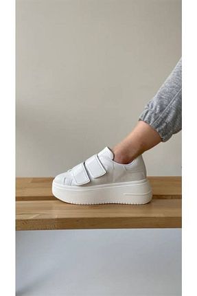 کفش اسنیکر سفید زنانه چسبی MP Fashion - کد 662688499