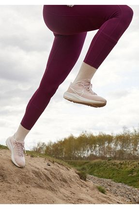 کفش دو و میدانی و تمرینی صورتی زنانه Nike - کد 786963987