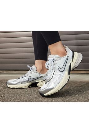 کفش اسنیکر طوسی زنانه بند دار Nike - کد 822044543