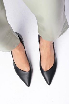 کفش پاشنه بلند کلاسیک مشکی زنانه چرم مصنوعی Mio Gusto - کد 857811541