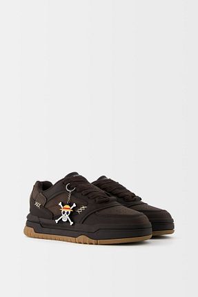 کفش اسنیکر قهوه ای مردانه بند دار Bershka - کد 857641562