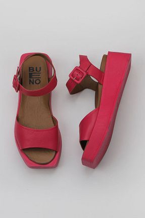 صندل صورتی زنانه پاشنه پر Bueno Shoes - کد 774837369