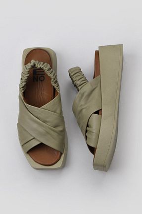 صندل خاکی زنانه پاشنه پر Bueno Shoes - کد 774836507