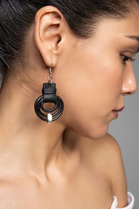 گوشواره جواهر مشکی چرم DENİZ TASARIM - کد 92918200