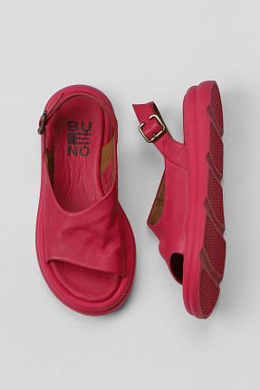 صندل صورتی زنانه پاشنه پر Bueno Shoes - کد 666847251
