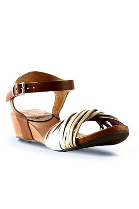 کفش پاشنه بلند پر سرمه ای زنانه پاشنه کوتاه (1 - 4 سانتی متر) Bueno Shoes - کد 132649964