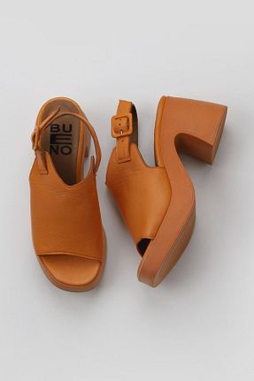 صندل نارنجی زنانه پاشنه ضخیم Bueno Shoes - کد 773781634