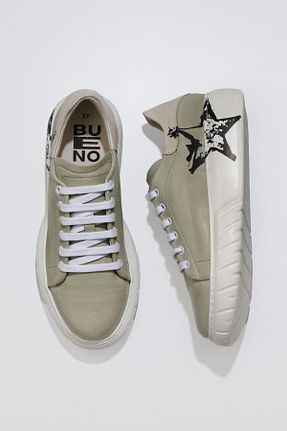 کفش اسنیکر قهوه ای زنانه چرم اصل Bueno Shoes - کد 364105594