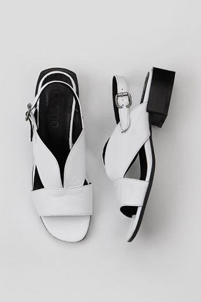 صندل سفید زنانه پاشنه ضخیم Bueno Shoes - کد 671985306