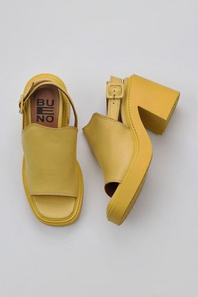 صندل زرد زنانه پاشنه ضخیم Bueno Shoes - کد 774837249