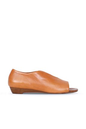 کفش کلاسیک قهوه ای زنانه چرم خالص Bueno Shoes - کد 101275967