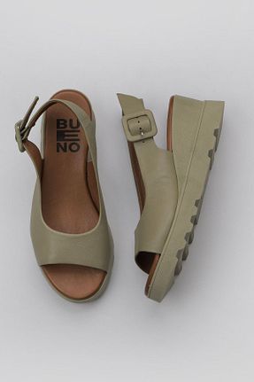 صندل خاکی زنانه پاشنه پر Bueno Shoes - کد 774836487