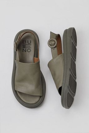 صندل خاکی زنانه پاشنه تخت Bueno Shoes - کد 666846661