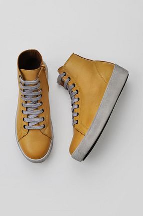 بوت / نیم بوت زرد زنانه چرم خالص Bueno Shoes - کد 425346318