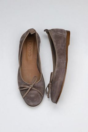 بابت قهوه ای زنانه چرم خالص Bueno Shoes - کد 774836387