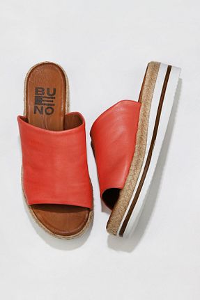دمپائی قرمز زنانه چرم خالص Bueno Shoes - کد 341545682